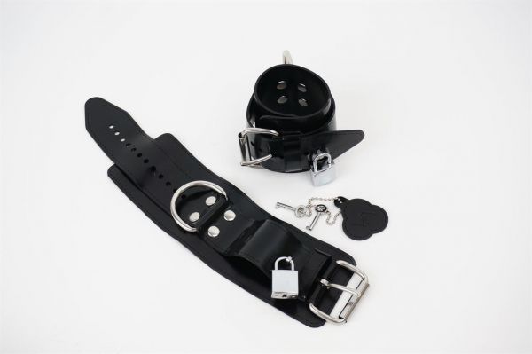 VAST Lockable Wrist Restraints | Black
